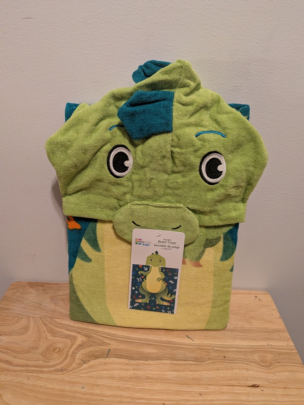 Mainstays Green and Teal Dinosaur Hooded Kids Towel